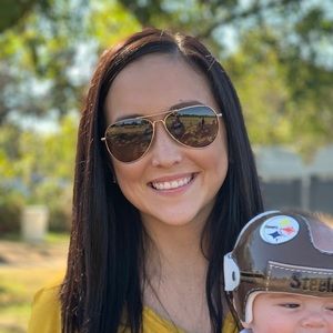 Meet your Posher, Casie